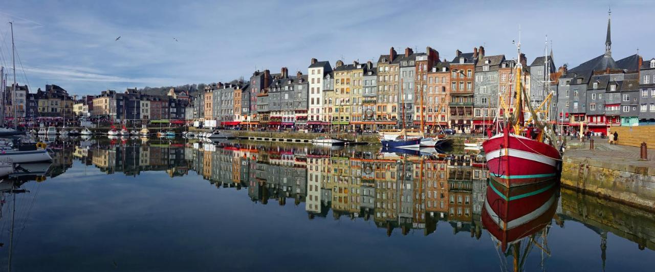 Trouville Sur Mer Vue Sur La Touque Zewnętrze zdjęcie